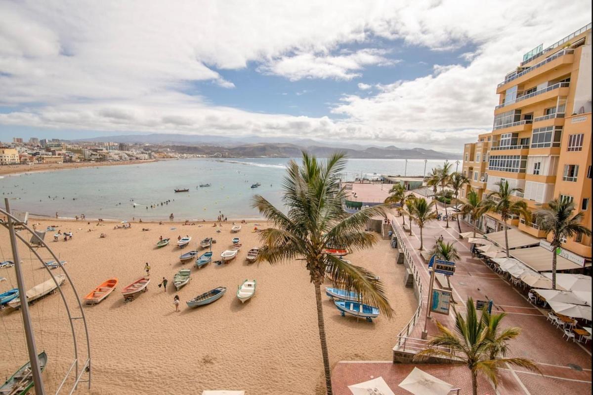 En Primera Linea De La Playa De Las Canteras Vista Al Mar Λας Πάλμας ντε Γκραν Κανάρια Εξωτερικό φωτογραφία