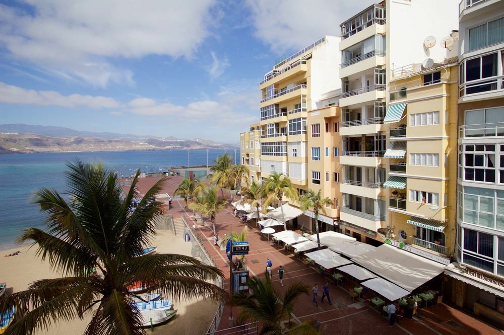 En Primera Linea De La Playa De Las Canteras Vista Al Mar Λας Πάλμας ντε Γκραν Κανάρια Εξωτερικό φωτογραφία